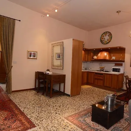 Apartament Calle Dei Botteri